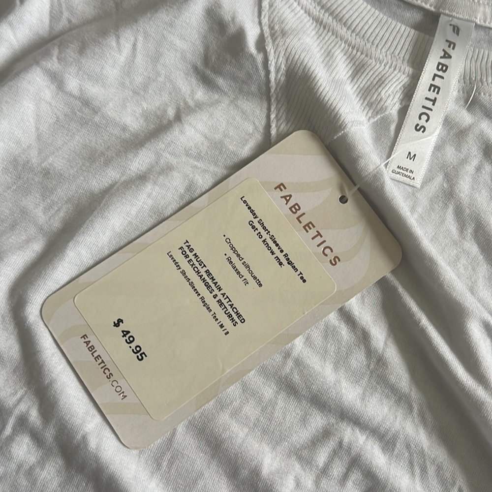 Fabletics loveday short sleeve regain tee Medium work out white chic athletic - Picture 2 of 2